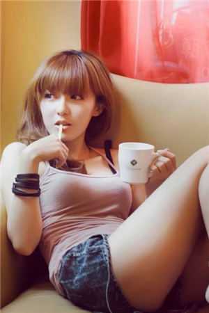 穿旗袍陪女儿高考，却家破人亡全文免费